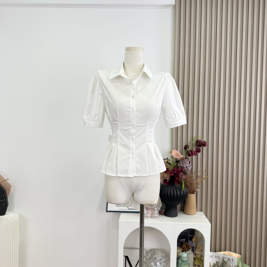 CHICYOU White Waist-Cinched Bubble Short-Sleeve Shirt