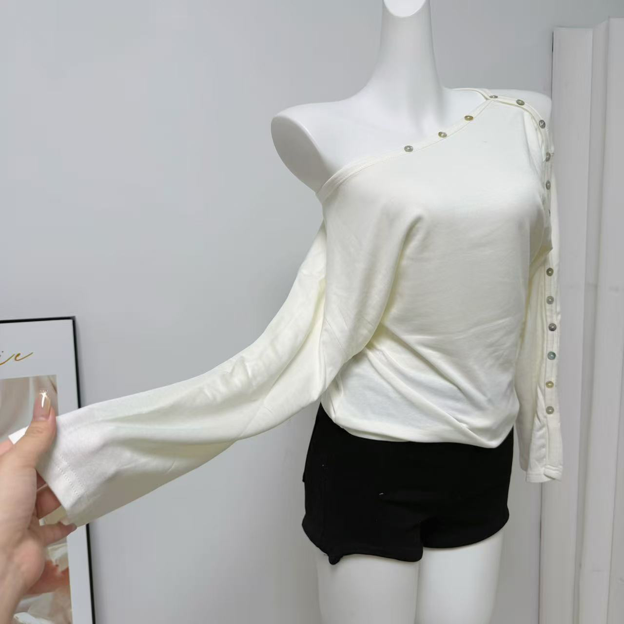 White Button One-Shoulder Long-Sleeve T-Shirt for Women - Style 31010b - Image 4