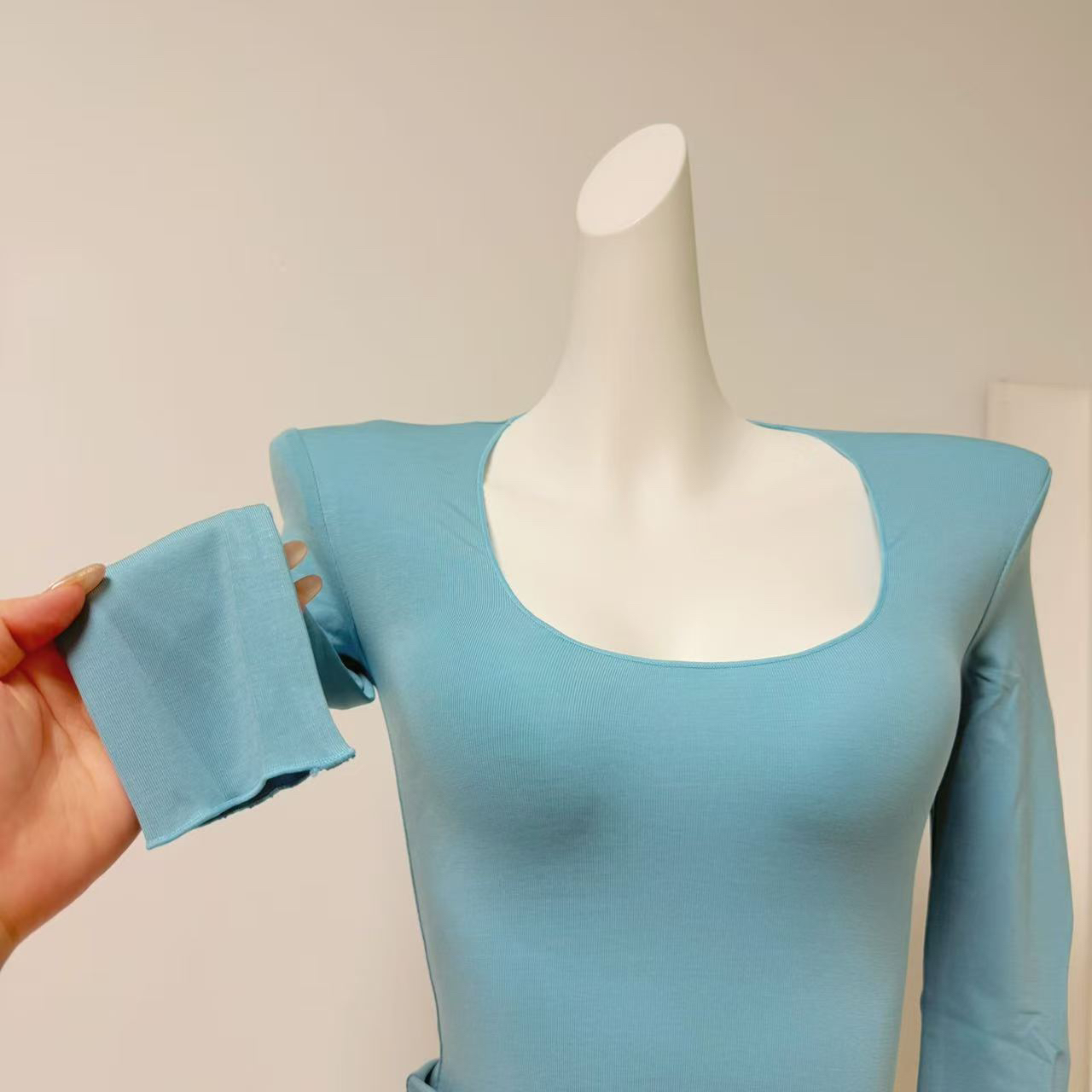 Women's Lyocell Round Neck Long Sleeve Soft T-Shirt with Waist Cinch for Spring and Autumn - Image 4